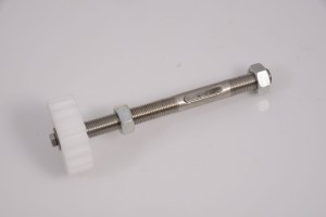 Cogwheel with shaft for 3M Shutter